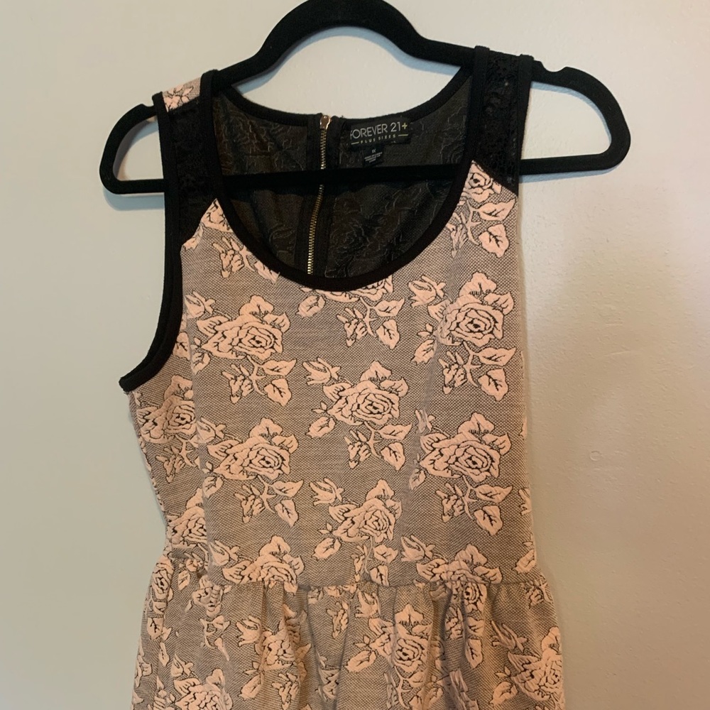 Forever 21 peplum top w/ back zipper and lace detail